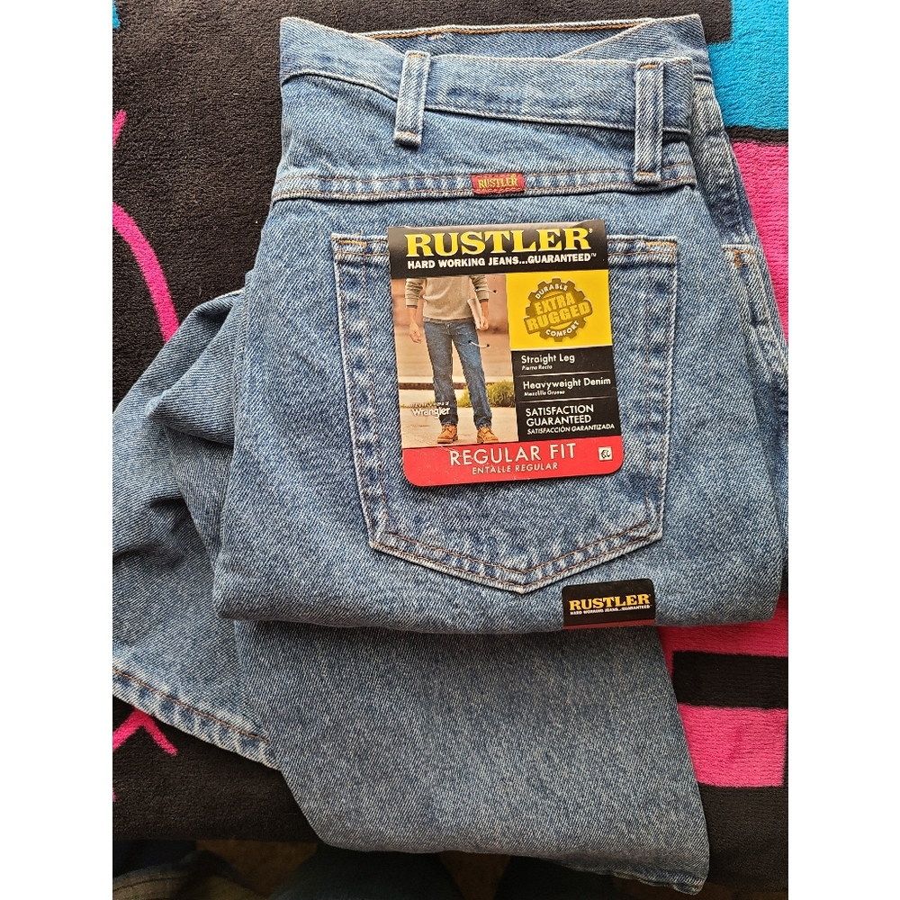NWT Mens Rustler Jeans